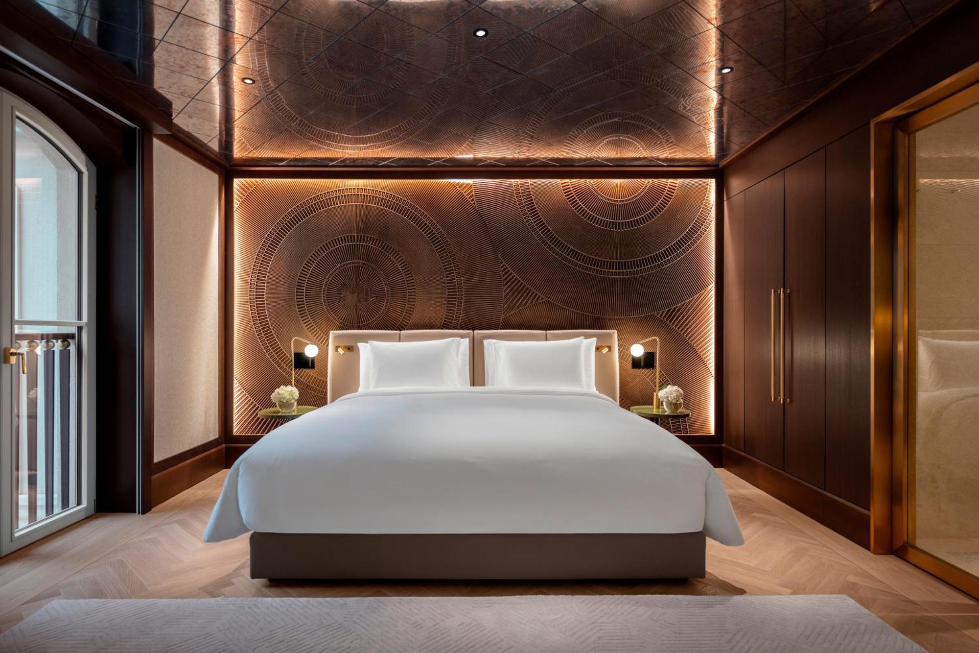 فندق Almanac Palais فيينا المظهر الخارجي الصورة A bedroom at The Edition