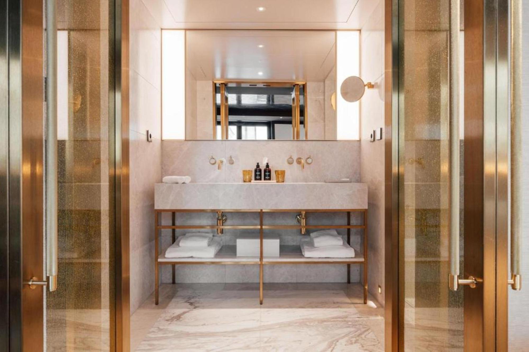 فندق Almanac Palais فيينا المظهر الخارجي الصورة Bathroom